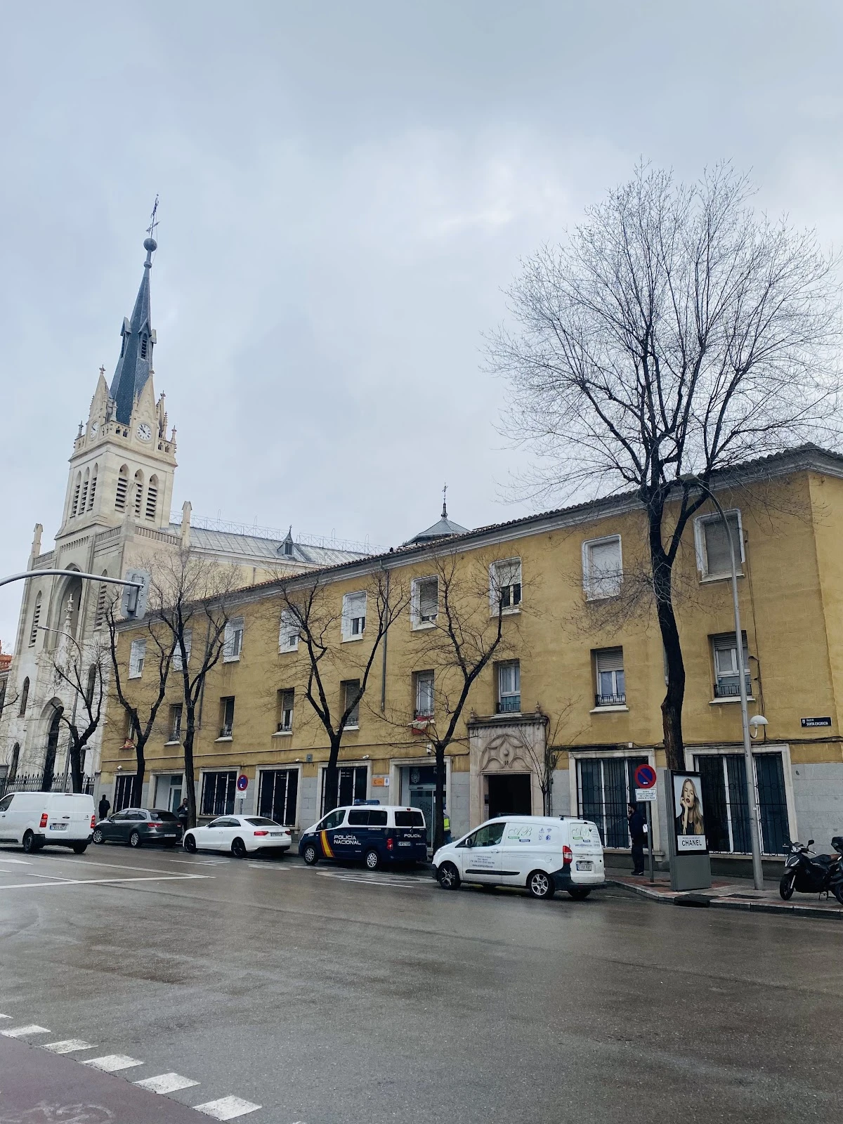 DNI Madrid Santa Engracia